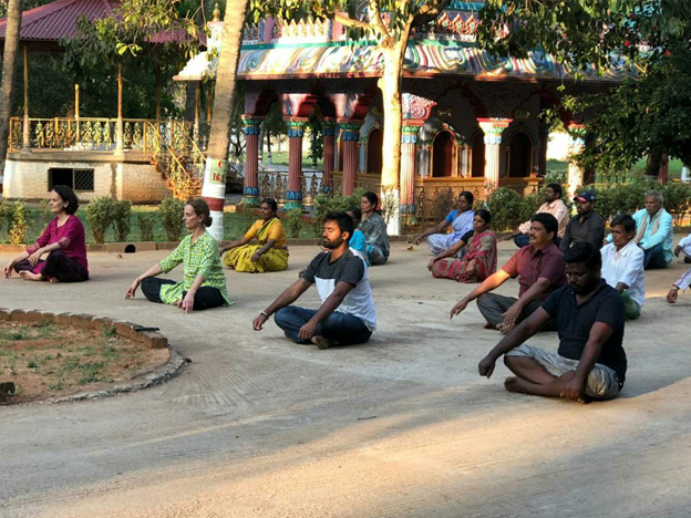 Yoga im World Peace Centre